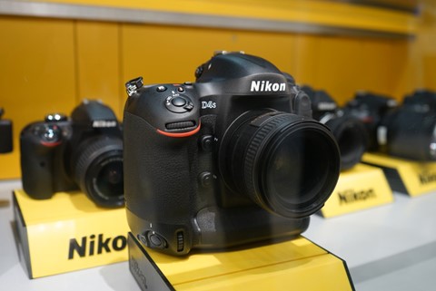 Nikon  D4S 1