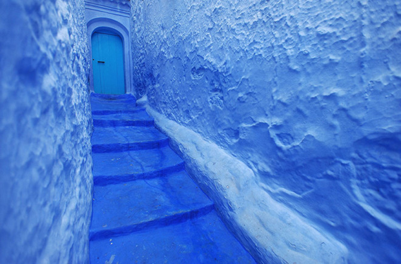 blue-streets-of-chefchaouen-morocco-6-660x436