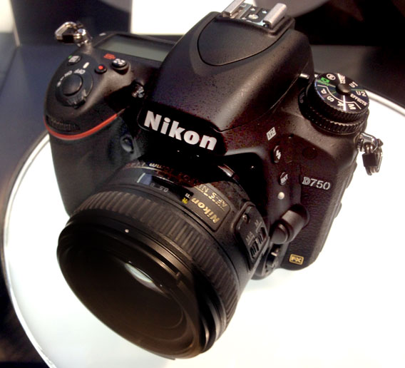 nikon810Dkina568