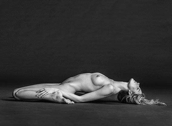 martha-nude-reclined-2014