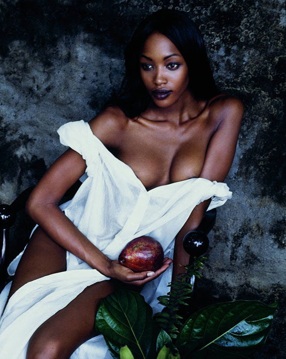 ce_naomi_campbell_peter_lindbergh_568